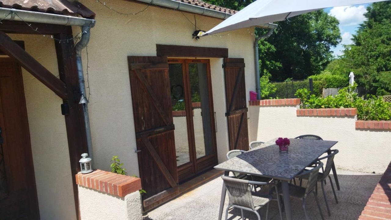 Le Cottage De Mae Seigy Exterior foto