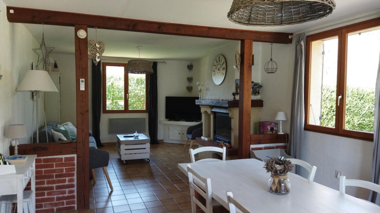 Le Cottage De Mae Seigy Exterior foto