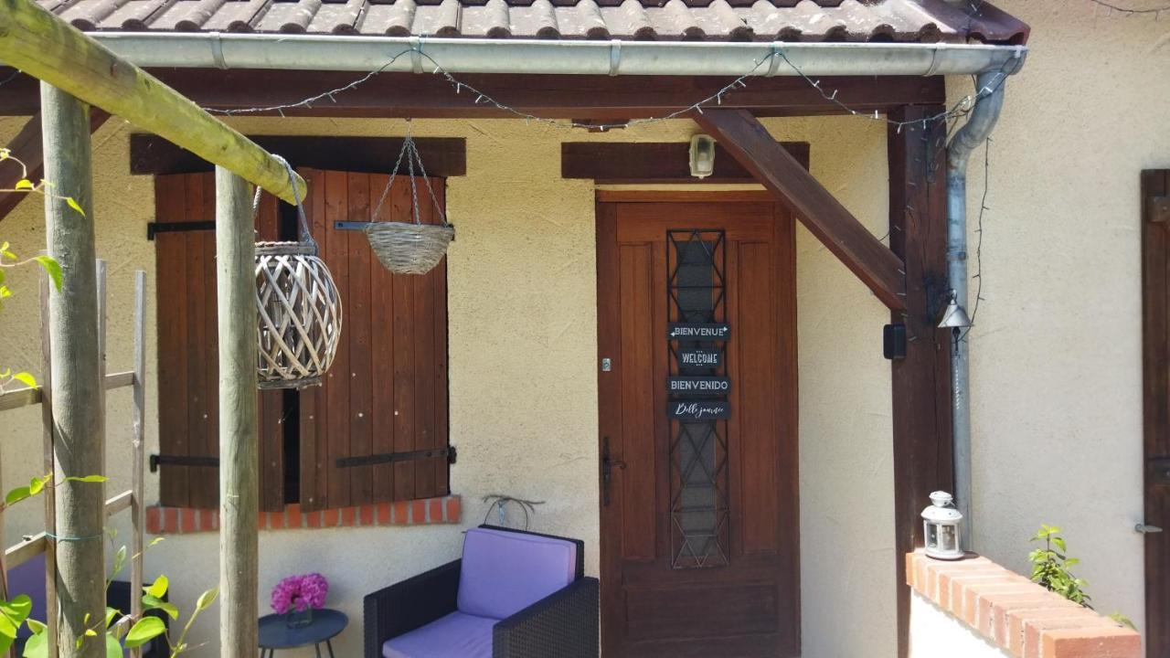 Le Cottage De Mae Seigy Exterior foto